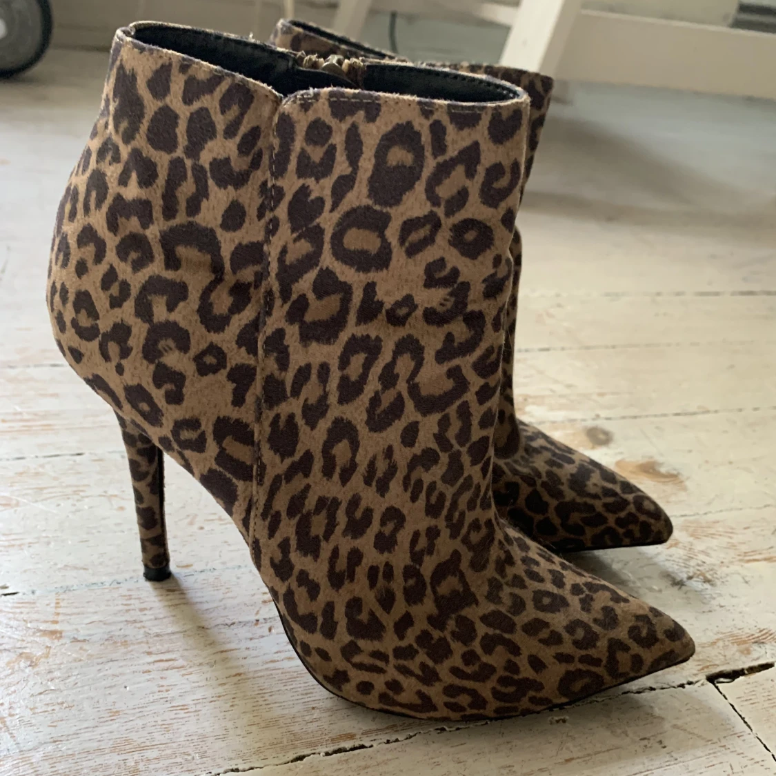 Stövletter i leopardmönster - 91