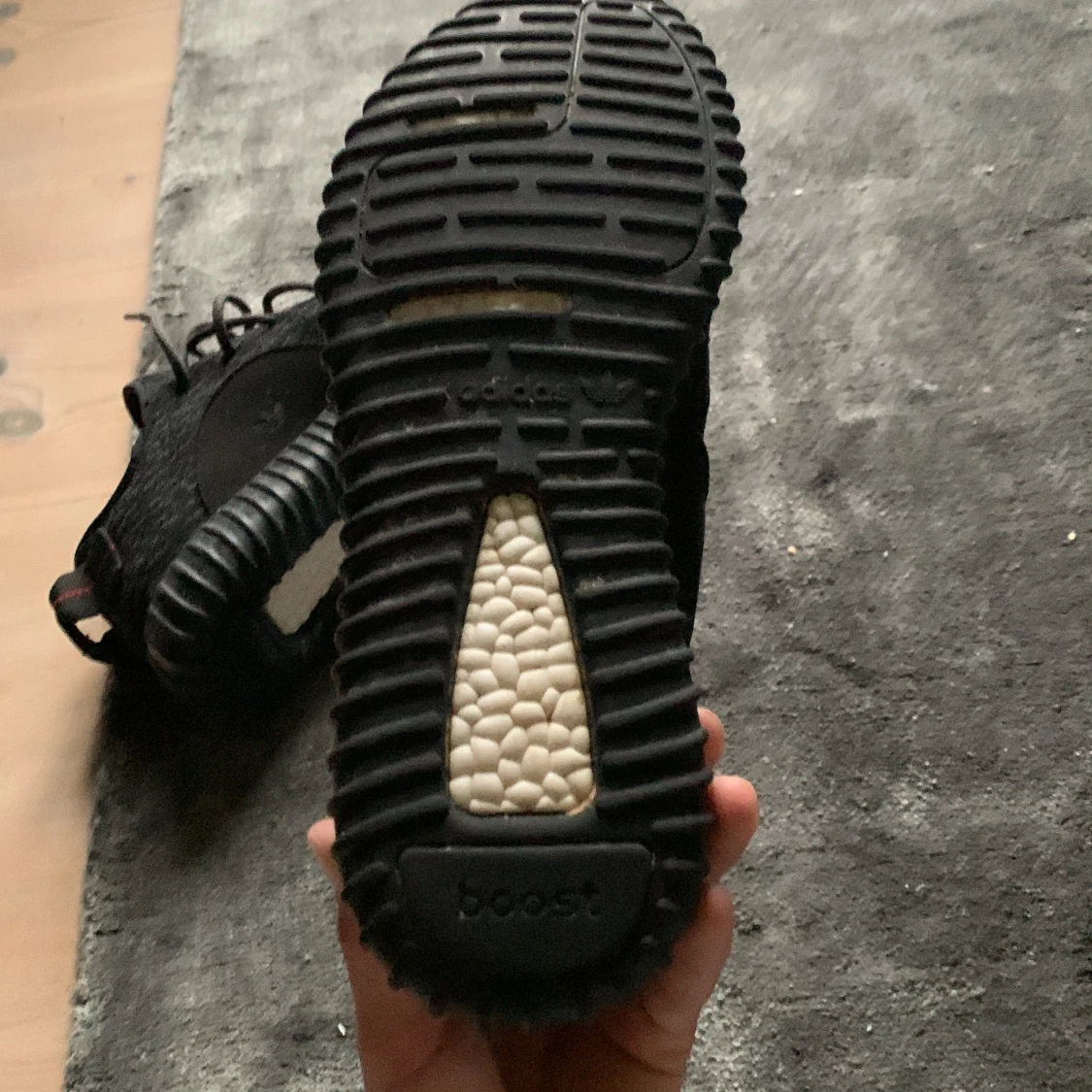 Yeezy 350 black pirate 2015 - 90