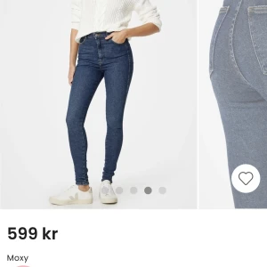 Dr denim jeans - De passar inte mig därför  har jag ingen bild på när jag har på mig de. De är i storlek xxs, jätte fint och tjockt material. Aldrig använda.