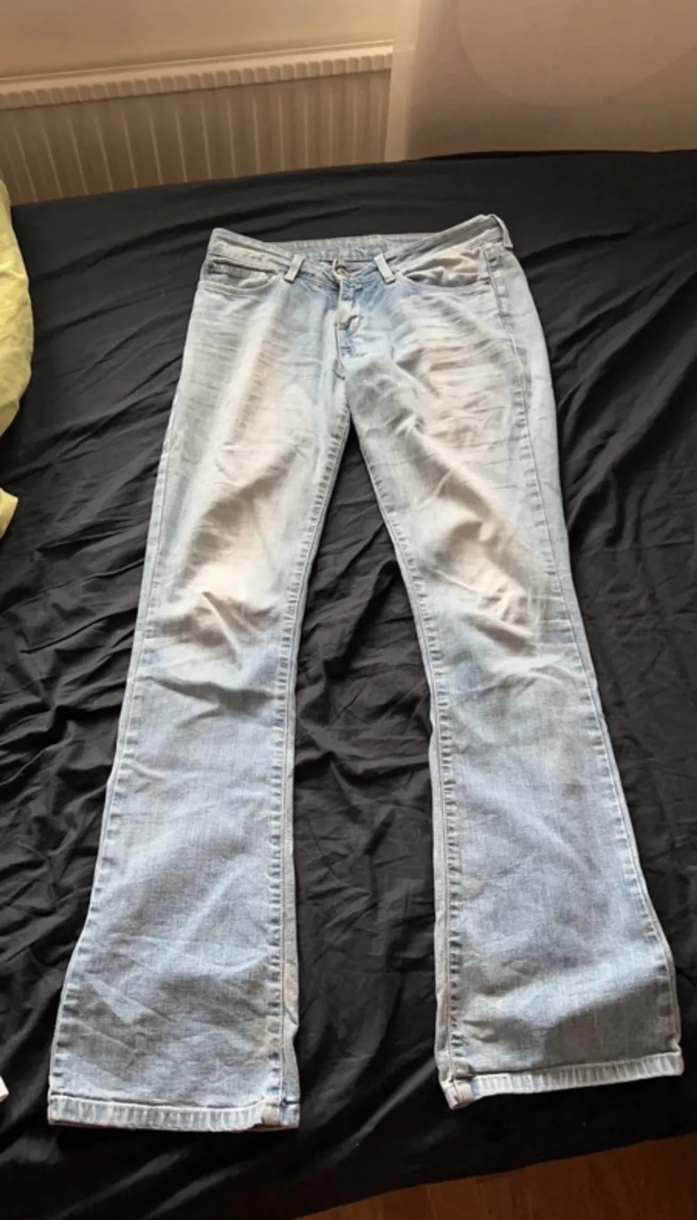 Fina washed out levis jeans. För små för mig Fint skick. Jeans & Byxor.