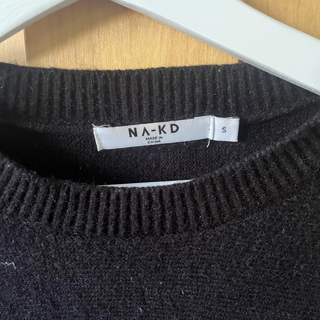 Svart croppad tröja - 91