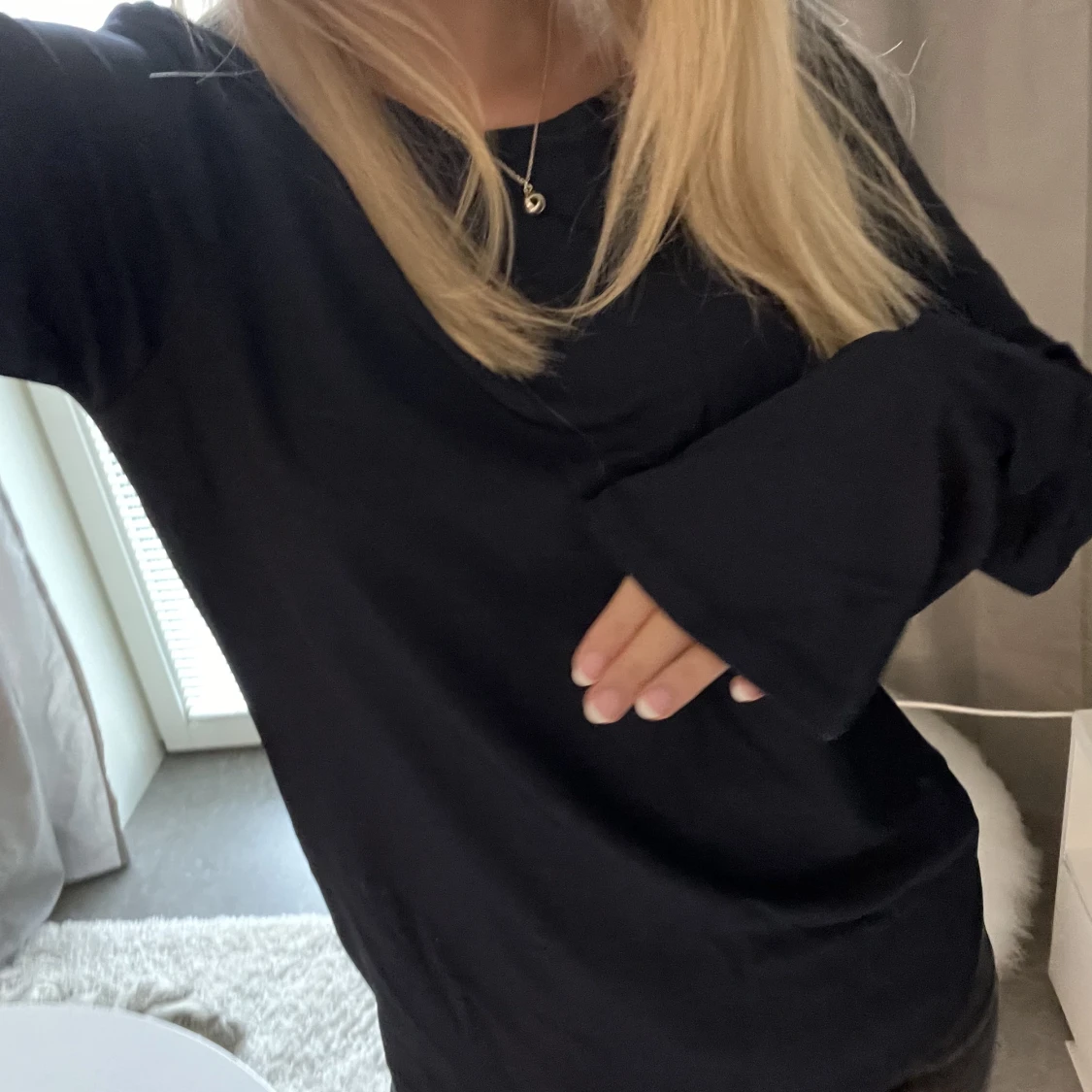 Mörkblå tröja - 90