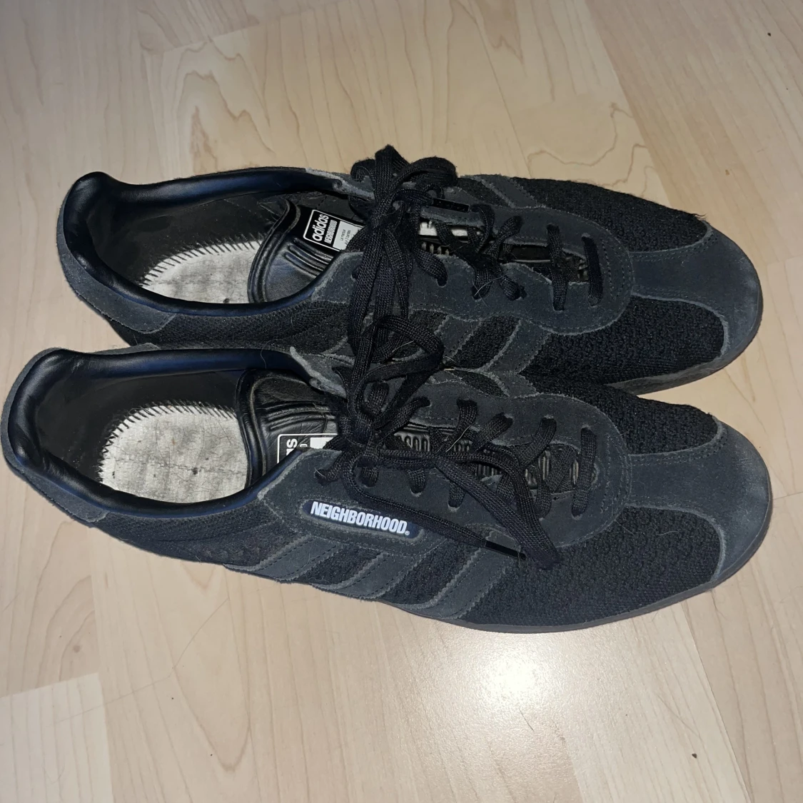 Adidas x neighborhood Gezelle star Svart - 91