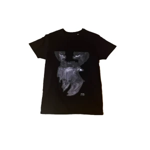 Destroy Lonely No Stylist VIP Merch - Merch till dom som köpte VIP Biljetter till Destroy Lonely’s No Stylist Tour Väldigt rare  Storlek Small/Liten Medium