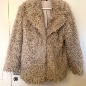 Pälskappa - Super fin pälskappa i bra skick! Nypris 600kr