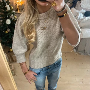 Tröja  - SUPER snygg trekvartsärmad tröja