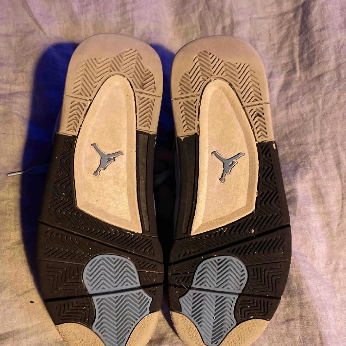 Jordan 4 unc blue - 91