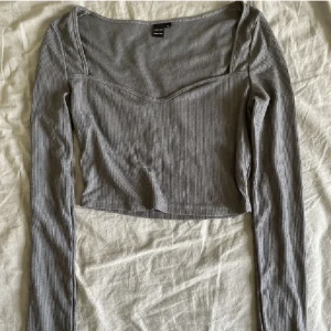 Långärmad tröja  - Jättefin långärmad tröja från shein