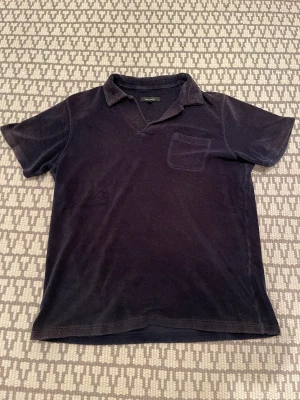 Pikétröja  - Säljer min snygga forotté piké eftersom den blivit för liten för mig! Den är inköpt nu i sommar från paul and friends på NK! Den är köpt för 1100 och är i super skick! Vid fler bilder kontaka gärna. Pris kan diskuteras vid snabb affär!