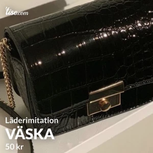 Väska  - Läderimitation liten 