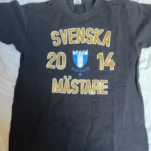 Malmö FF - Malmö FF T-shirt som bara ligger och tar plats i garderoben