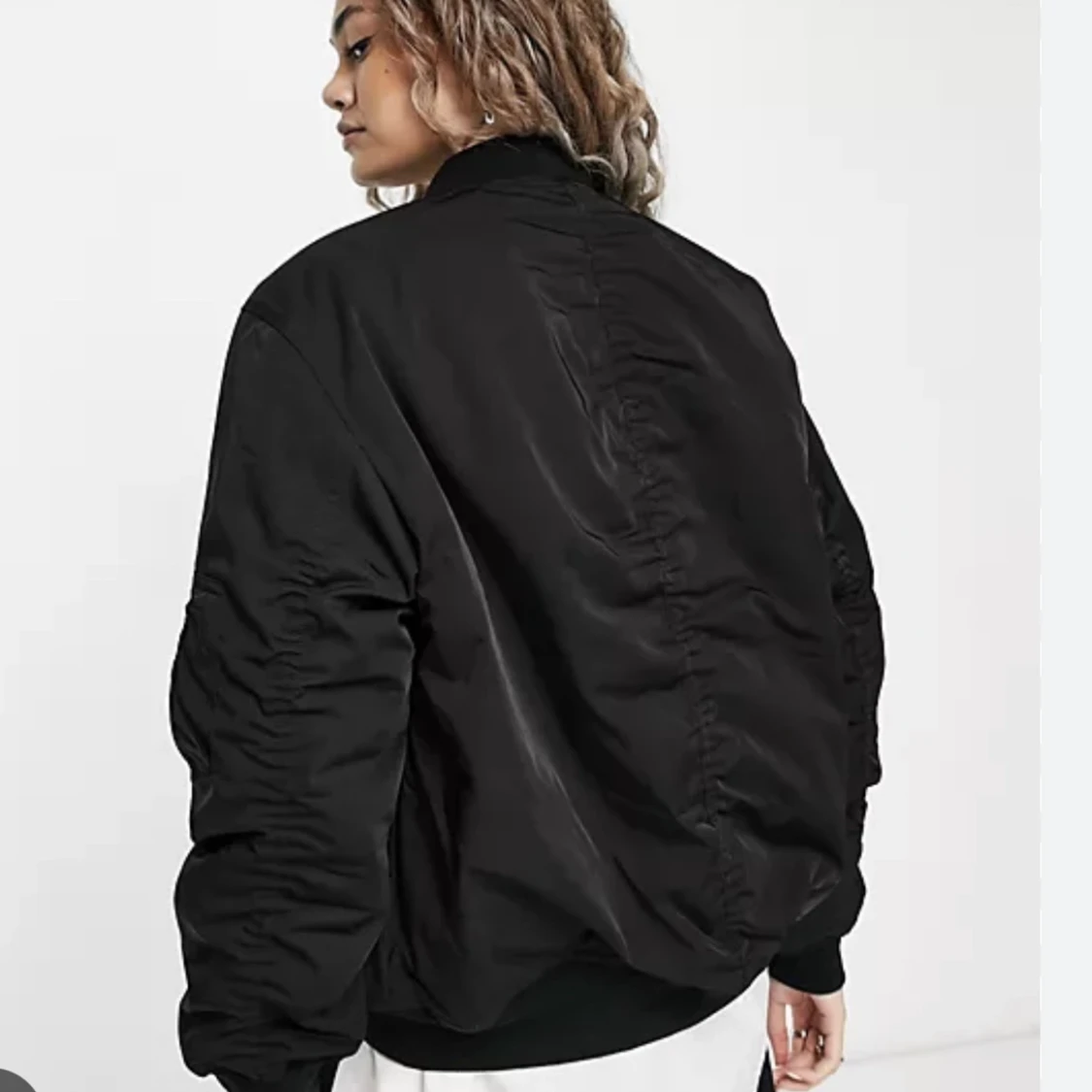 Weekday bomberjacka  - 91