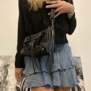 Volang Kjol - Jätte fin volang kjol fr shein!💙 Storlek S💫