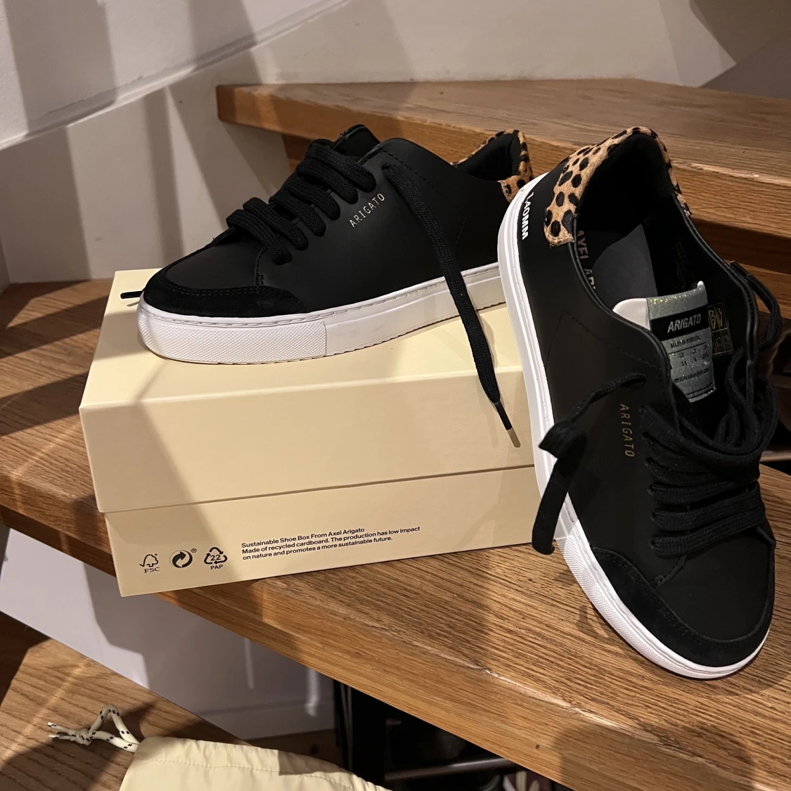 Axel Aregato Clean 90 Triple sneaker