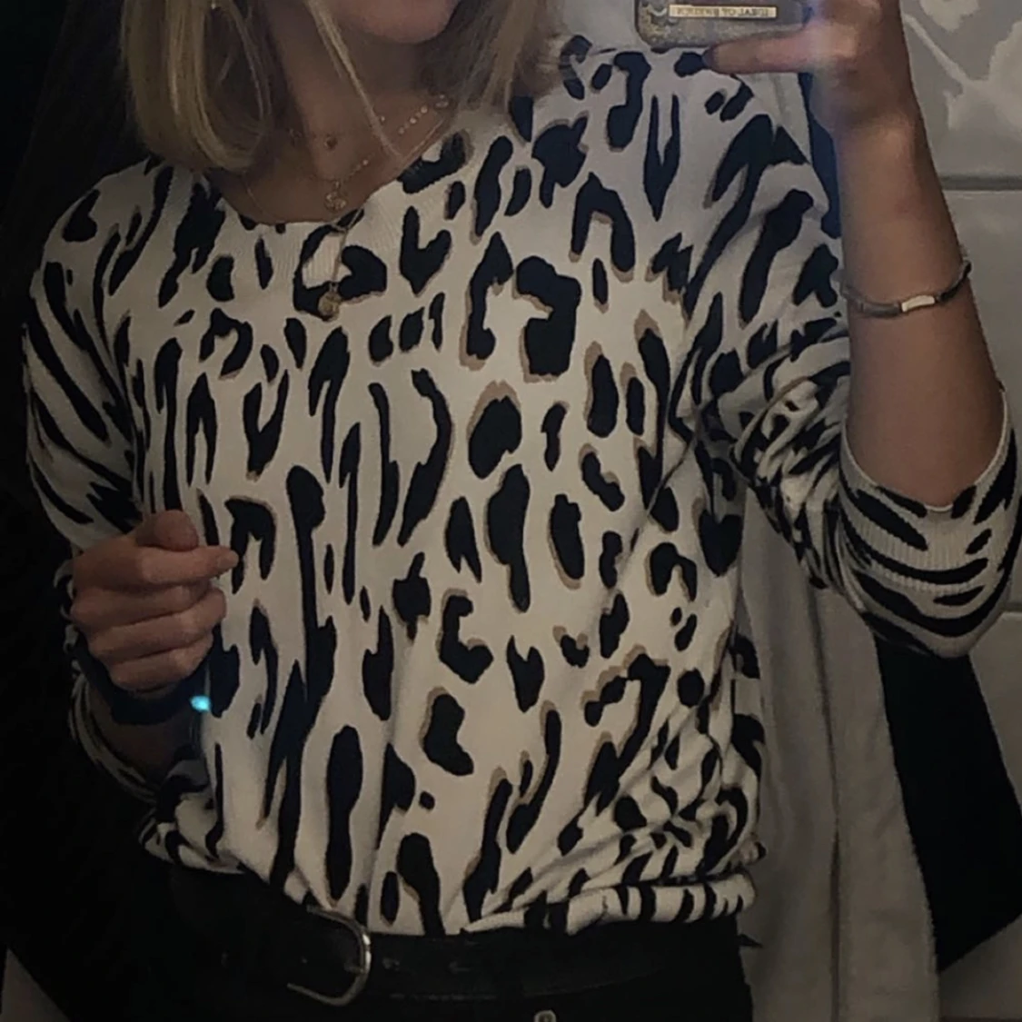 Superskön leopardmönstrad tröja från Brantex classic