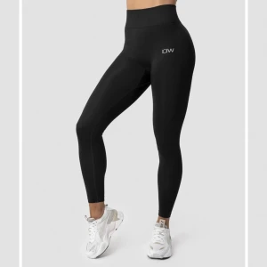 I can i Will tights  - Icaniwill Träningstights stl xs skriv för egna bilder, köpta för 599 använda 1 gång, pris kan diskuteras 