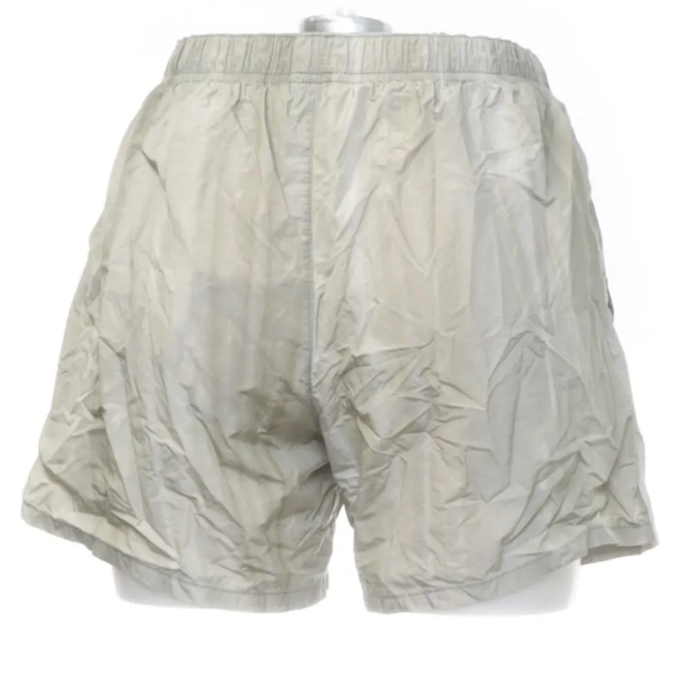 Our legacy toxic tie die shorts i storlek xs. Bra använt skick. . Shorts.