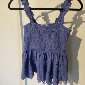 sommartopp - säljer min superfina sommartopp ifrån mango/zalando 