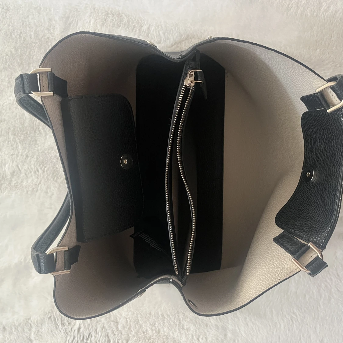 Guess handväska - 91