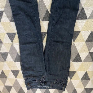  Vintage jeans  - Super snygga vinter jeans men är tyvärr för stora för mig.