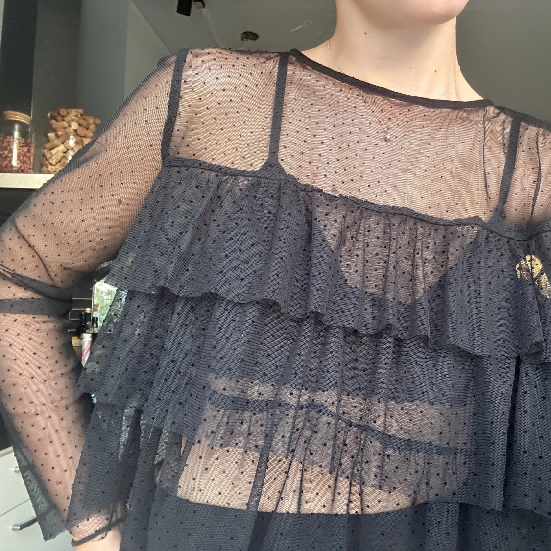 Svart volang mesh tröja från zara - 90