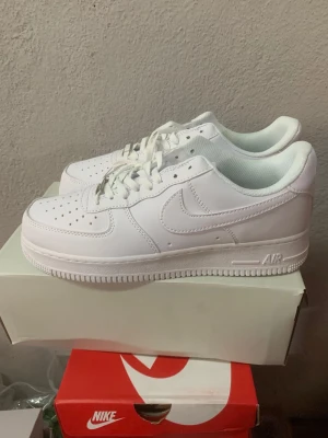 Air force 1 - Helt oanvända 