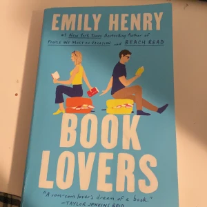 Book lovers  - Rensar o säljer allt som inte kommer till användning! Väldigt bra bok:)