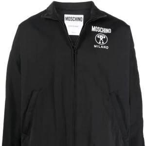 Moschino jacka  - Moschino jacka köpt på thernlunds  Nypris ca 9000.  Storlek eu 50 passar M,L till och med XL Skick= som ny andvönd fåtal gånger