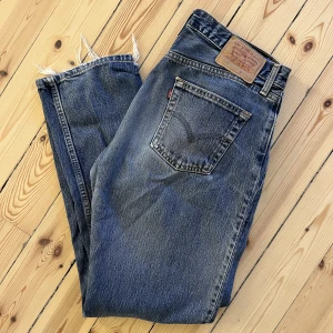 Levis 501 - Levis 501, snygg slitning! 