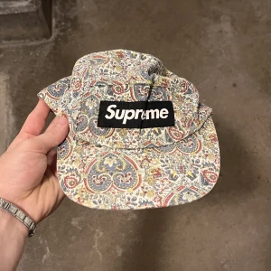 Supreme Keps - Supreme keps