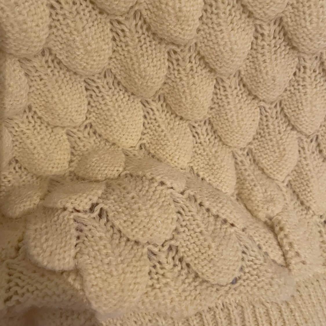 Gul skön stickad tröja - 91