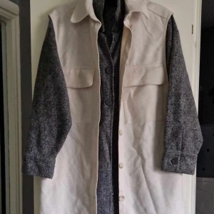 Super Snygg Och Elegant lång väst - Perfekt Nu Till hösten och vintern med en varm go tröja under 