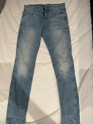 Barn Jeans från Raw  - Fina barn jeans från Raw i storlek 30