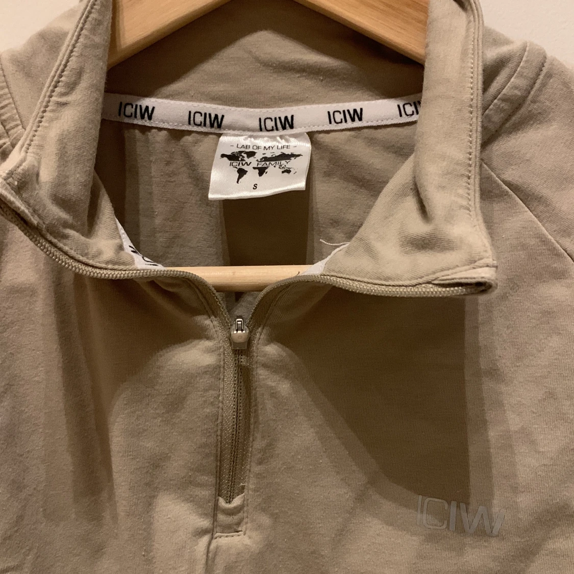 Croppad långärmad tröja ICIW - 90