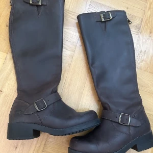 Johnny Bulls High boots - Storlek 37  Bra skick! Använda ett fåtal gånger