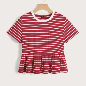 Randig tröja  - Röd vit randig tröja aldrig använd 