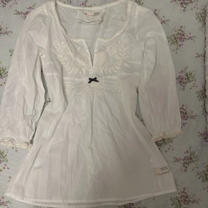 Jättesöt blus från odd molly 🤩 - Säljer då den inte längre passar mig, skicket är bra 💗pris går att diskutera 