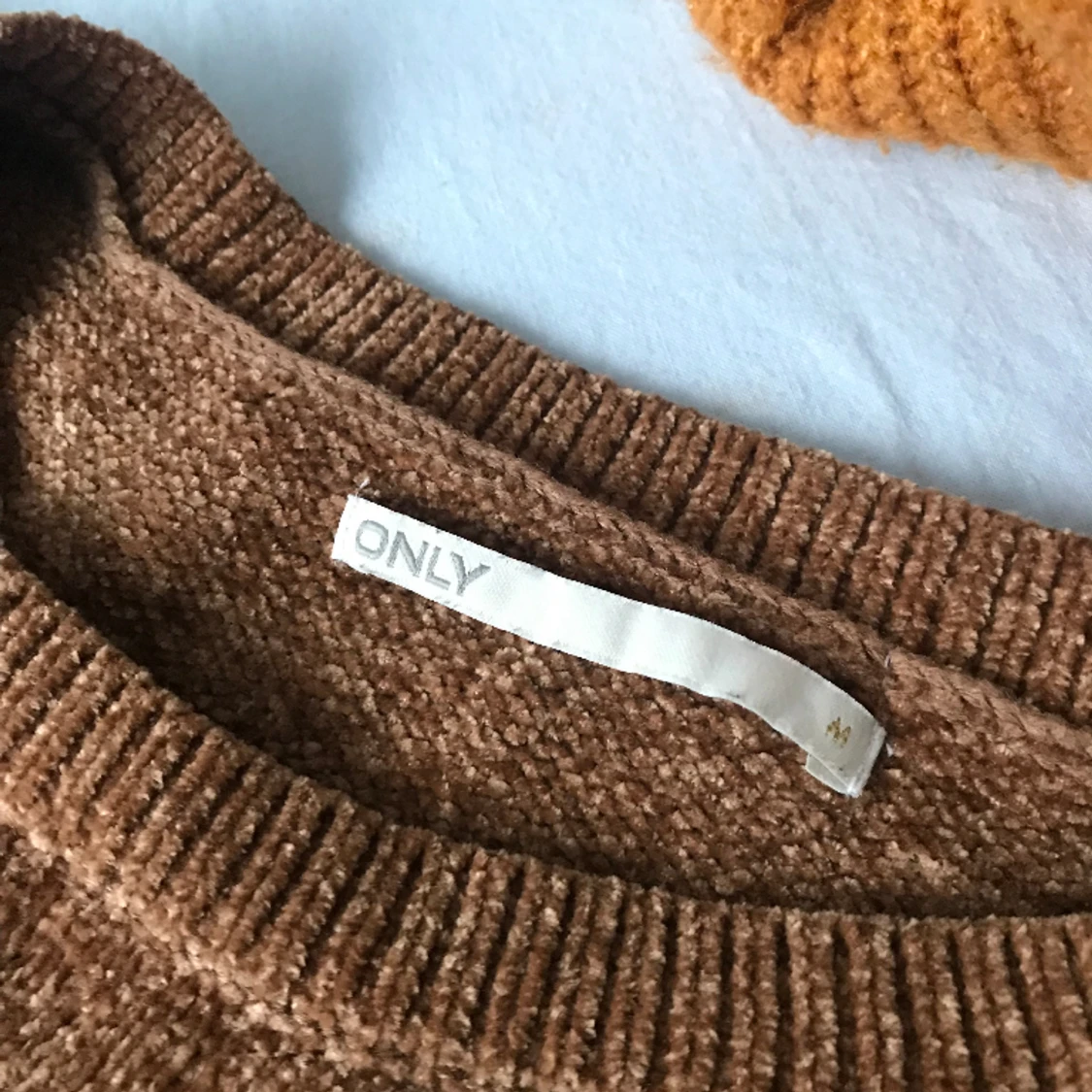 Stickad tröja  - 91