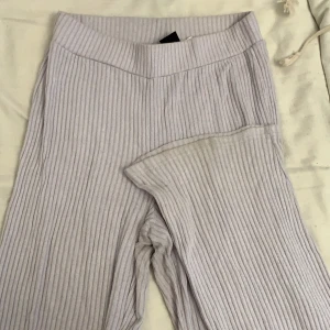 Mjukisbyxor - Sköna att ha på sig när man ska plugga🥰i storlek M