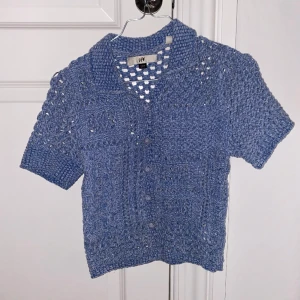 Eytys topp - Festtopp från eytys! Den har blivit för liten på mig, passar någon som är XS med smal byst. 🌸