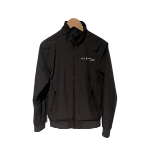 Sail Racing GORE-TEX - Rikigt skön Sail Racing Jacka Passar varje årstid Storlek S