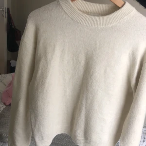Beige stickad tröja hm - Så fin tröja från hm ❤️