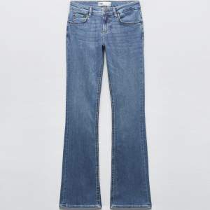 Super snygga zara jeans med prislapp kvar (går ej att lämna tbx längre) Passade tyvärr inte mig💕möts upp i Stockholm eller så tillkommer frakt!! Ansvarar ej för posten slarv💕