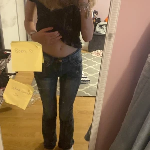Snygga jeans  - Säljer dessa snygga jeans för 299. Börjar bli för korta för mig. Är 163 senast jag mätte mig  