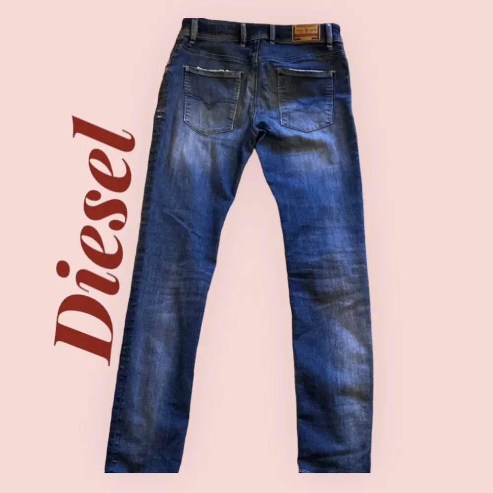 Diesel jeans! Välanvända och inga defekter! Storlek 16Y. KÖPAREN STÅR FÖR FRAKTEN! Kontakta innan köp eller vid flera frågor!!:). Jeans & Byxor.