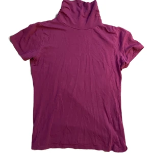 Lila topp - Lila polotröja!💞