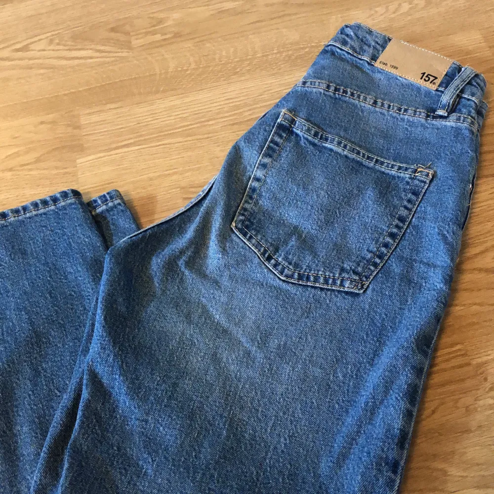 Jeans från Lager 157 i nytt skick! . Jeans & Byxor.