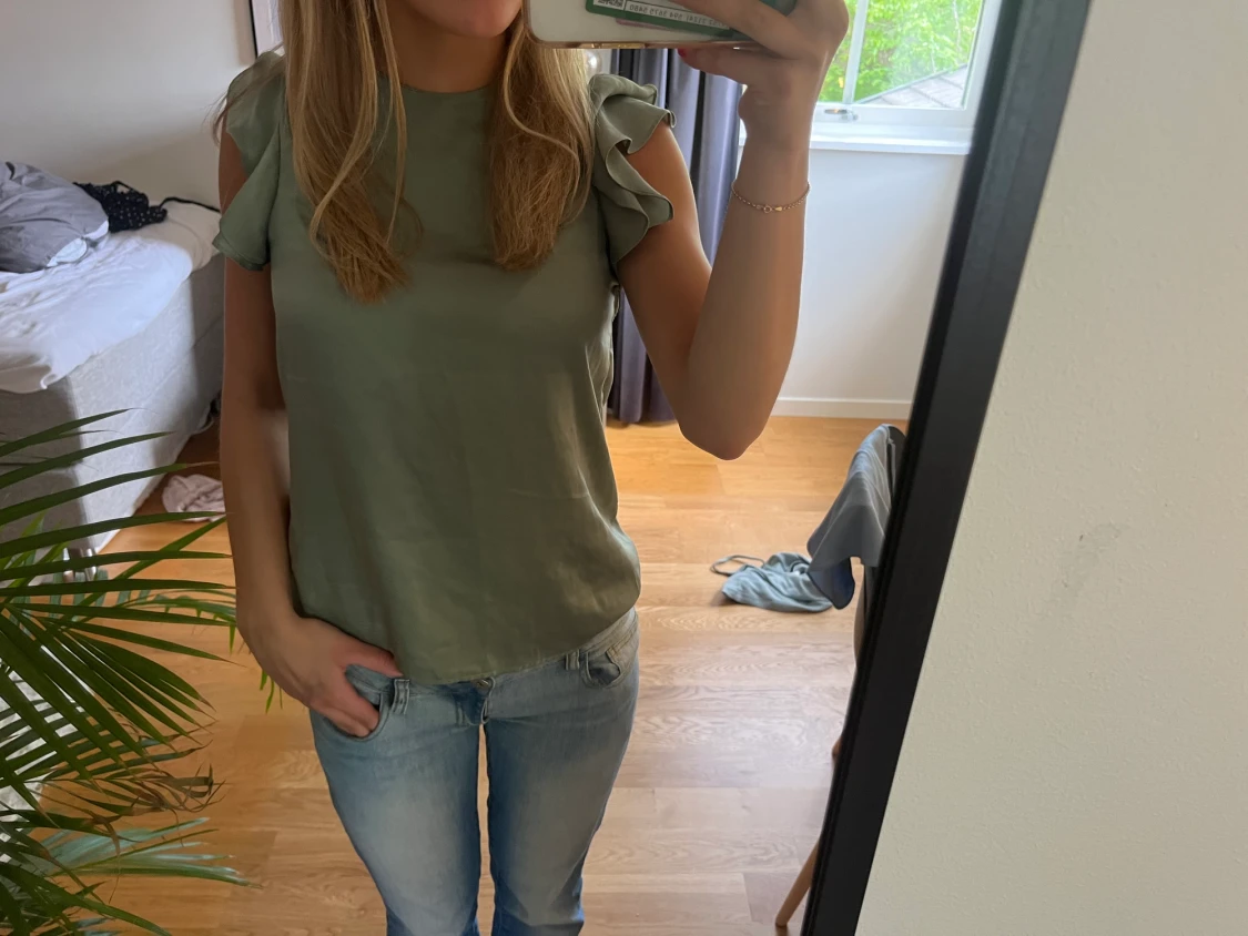Grön kortärmad blus - 90