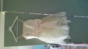 Klänning - Super bra sick kanpt använt