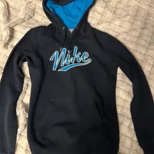 Nike vintage hoodie i blå💕storlek xs/s